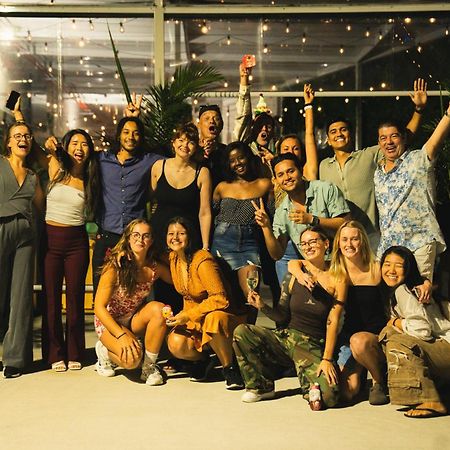 Capsuleaccom Hostel Gold Coast Exterior foto